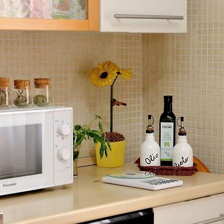 Relax Rome With 2 Balconies - 2 Bedroom Flat, 3Rd Floor With Lift, High Comfort, Quite, A Walk From Urban Train Station Gemelli And Metro A Stops Battistini & Cornelia Connecting To Center In 20 Minutes, 2 Steps From Bus Stop, Cycle Path, Groceries Екстер'єр фото