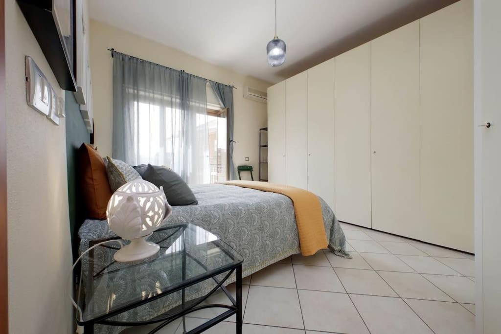 Relax Rome With 2 Balconies - 2 Bedroom Flat, 3Rd Floor With Lift, High Comfort, Quite, A Walk From Urban Train Station Gemelli And Metro A Stops Battistini & Cornelia Connecting To Center In 20 Minutes, 2 Steps From Bus Stop, Cycle Path, Groceries Екстер'єр фото