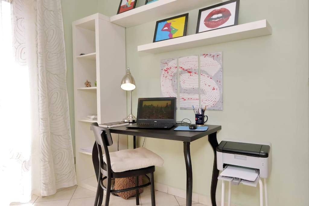 Relax Rome With 2 Balconies - 2 Bedroom Flat, 3Rd Floor With Lift, High Comfort, Quite, A Walk From Urban Train Station Gemelli And Metro A Stops Battistini & Cornelia Connecting To Center In 20 Minutes, 2 Steps From Bus Stop, Cycle Path, Groceries Екстер'єр фото